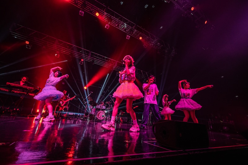 清 竜人25「KIYOSHI RYUJIN25 THE BAND LIVE」神奈川公演の様子。