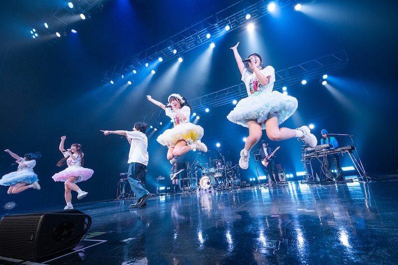 清 竜人25「KIYOSHI RYUJIN25 THE BAND LIVE」神奈川公演の様子。