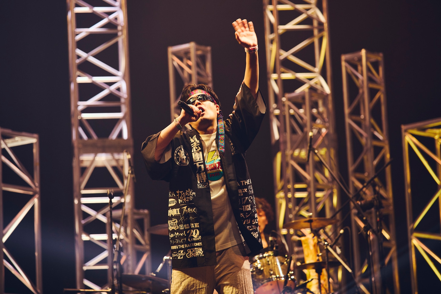 ジンジャーエール阪本（Vo / 阪本［マユリカ］ / ジュースごくごく倶楽部）（撮影：中野修也）