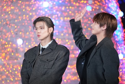 左からYEONJUN、TAEHYUN。