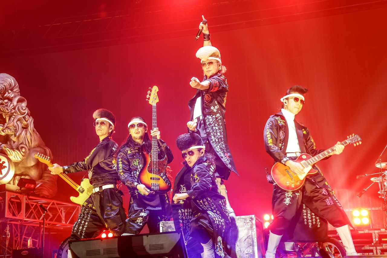 「氣志團万博」2日目はNEWS、RIP SLYME、BUCK∞TICKら熱演　綾小路翔「俺の大好きだけでできてる2日間」