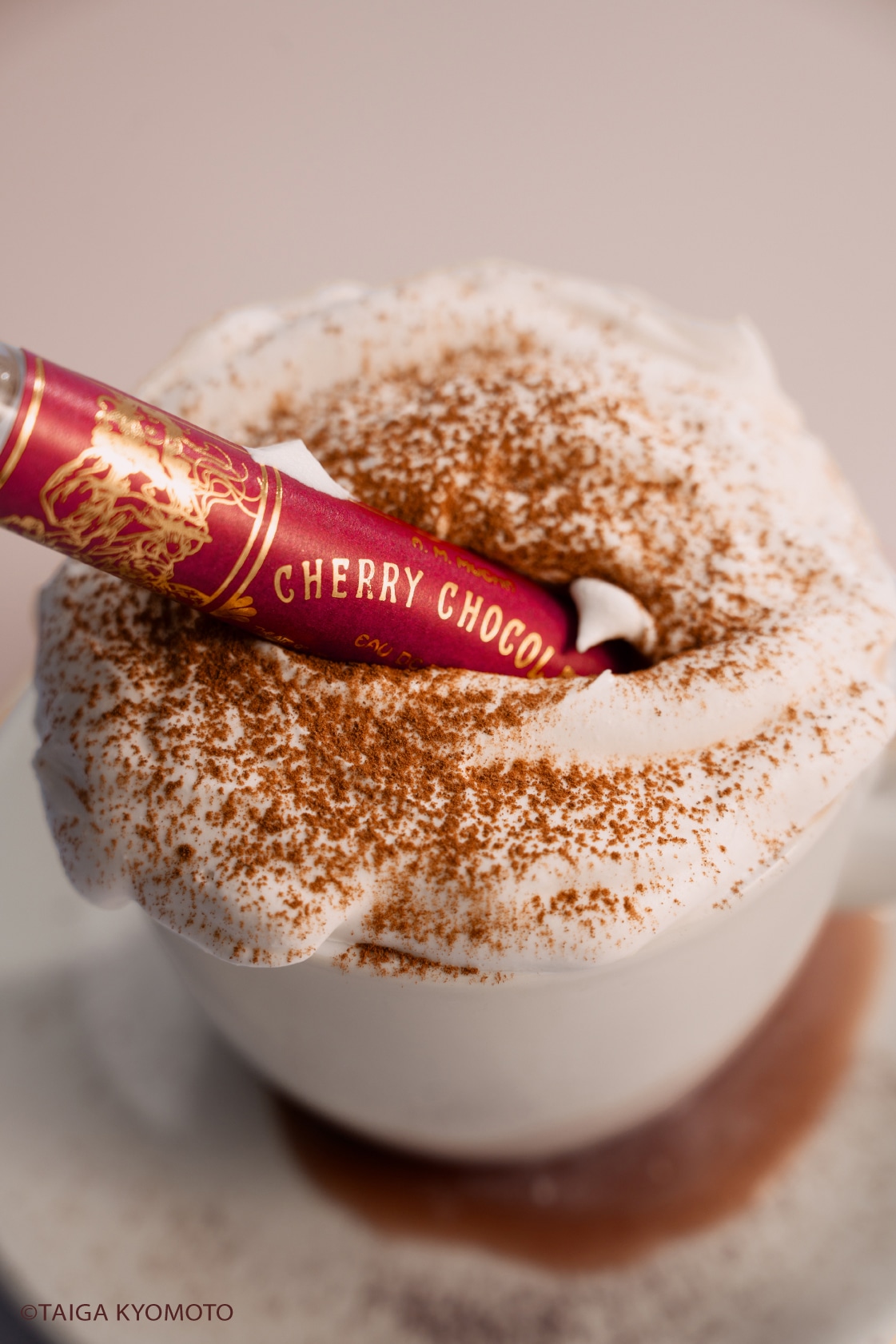 京本大我が撮り下ろした「CHOCOLAT IDÉAL -2025 Holiday Collection-」ビジュアル。