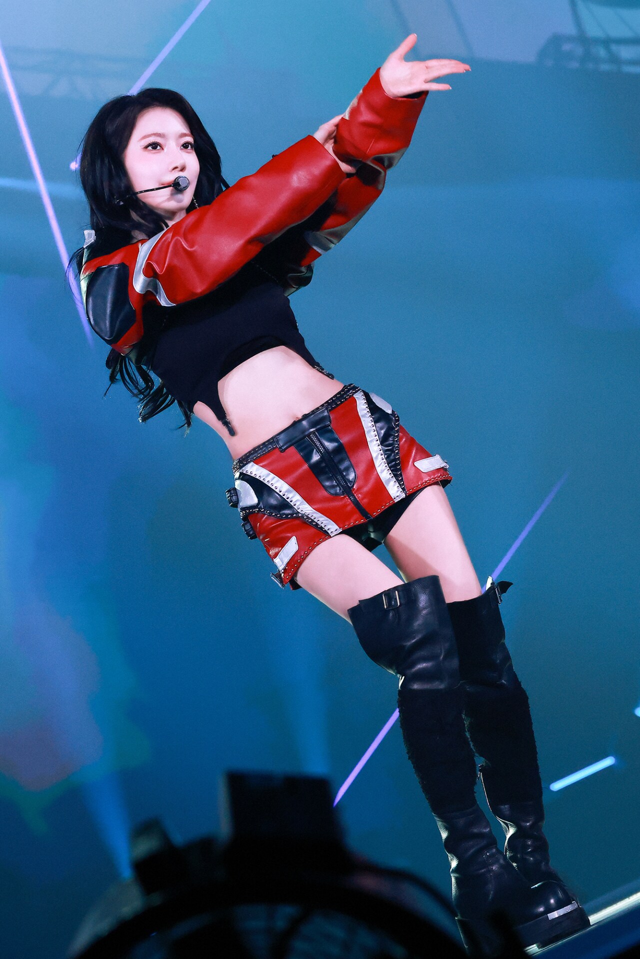 LE SSERAFIM初東京ドーム公演終幕、SAKURAは11年ぶりにドームの舞台に