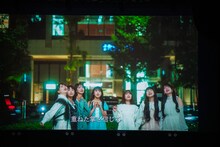 「HAPPY CREATORS 1st Anniversary Live -はっぴー創造記念日！-」オープニングムービーのワンシーン。