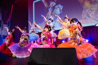 「HAPPY CREATORS 1st Anniversary Live -はっぴー創造記念日！-」の様子。