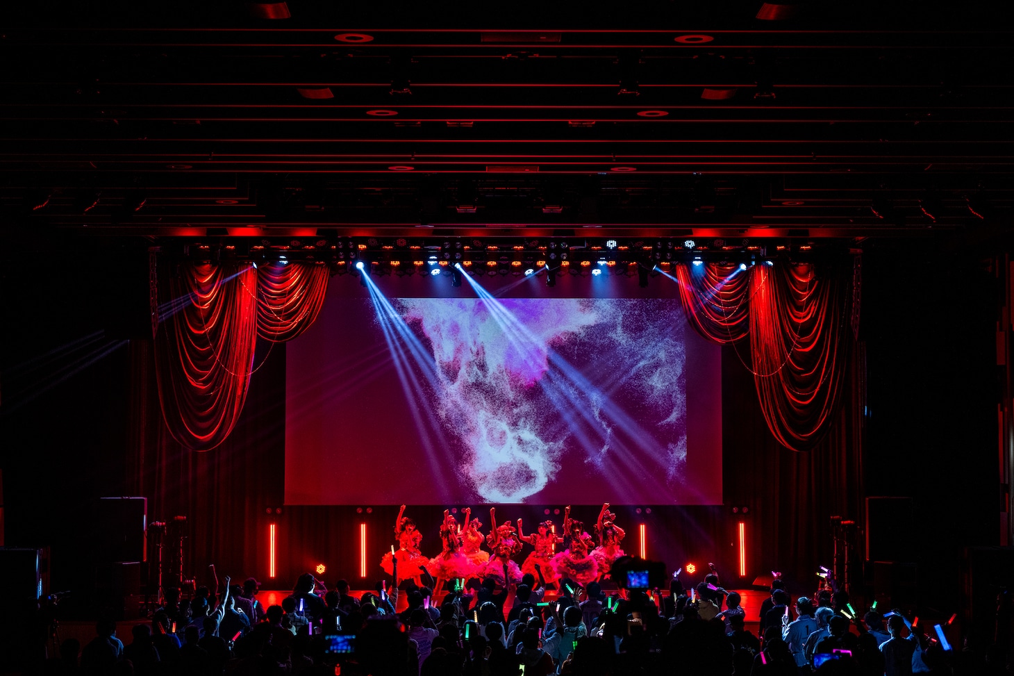 「HAPPY CREATORS 1st Anniversary Live -はっぴー創造記念日！-」の様子。