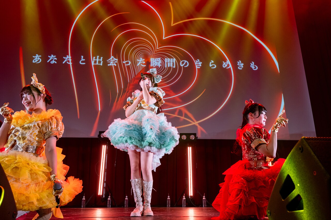 HAPPY CREATORS 1st Anniversary Live -はっぴー創造記念日！-」の様子