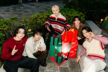 INIメンバー ©LAPONE ENTERTAINMENT