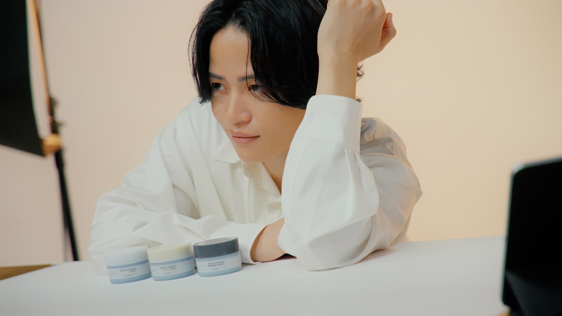 洗顔の開拓者”の菊池風磨、SHIKARI新テレビCMに登場「テカテカの