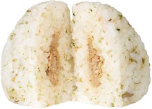 LEO監修「生姜と胡麻香るさばおむすび」