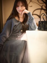 「2025 HOLIDAY collection feat.Aki Suda」に起用された菅田愛貴。