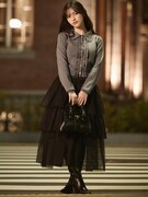 「2025 HOLIDAY collection feat.Aki Suda」に起用された菅田愛貴。