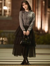 「2025 HOLIDAY collection feat.Aki Suda」に起用された菅田愛貴。