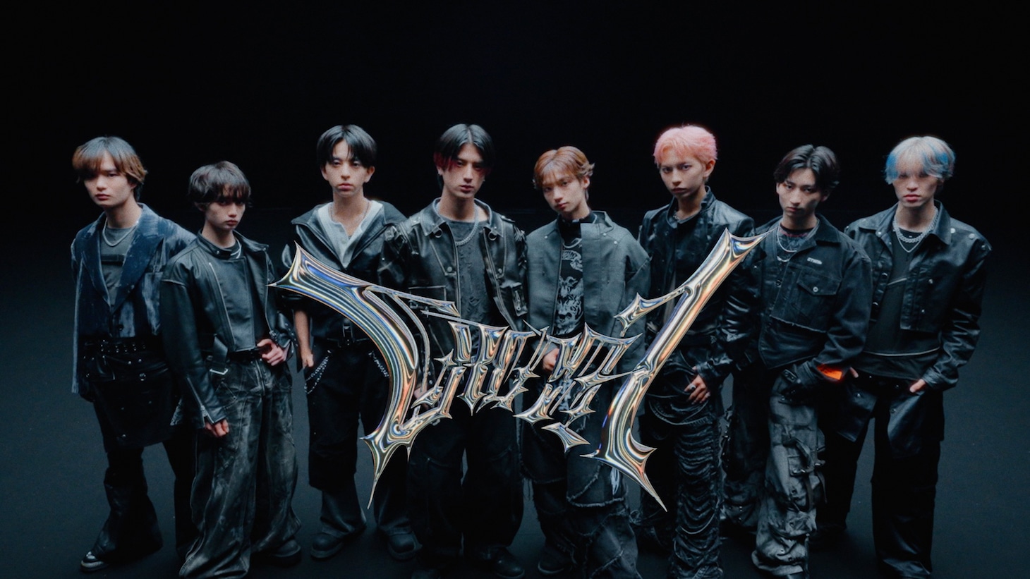 ICEx「Da-Da-Da」ミュージックビデオのサムネイル。