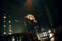 朝日（G / ネクライトーキー）（Photo by Kana Tarumi）