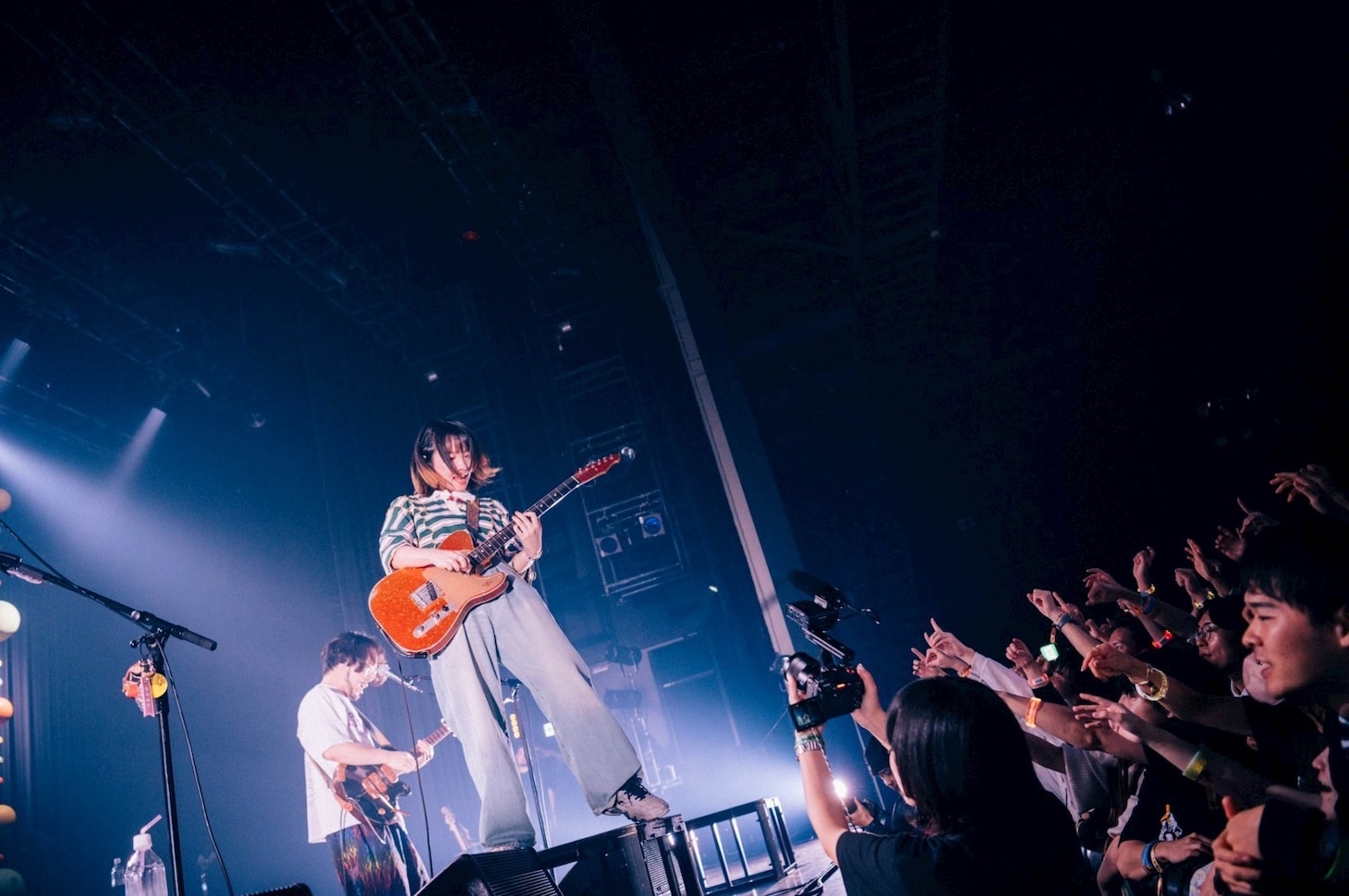 もっさ（Vo, G / ネクライトーキー）（Photo by Kana Tarumi）