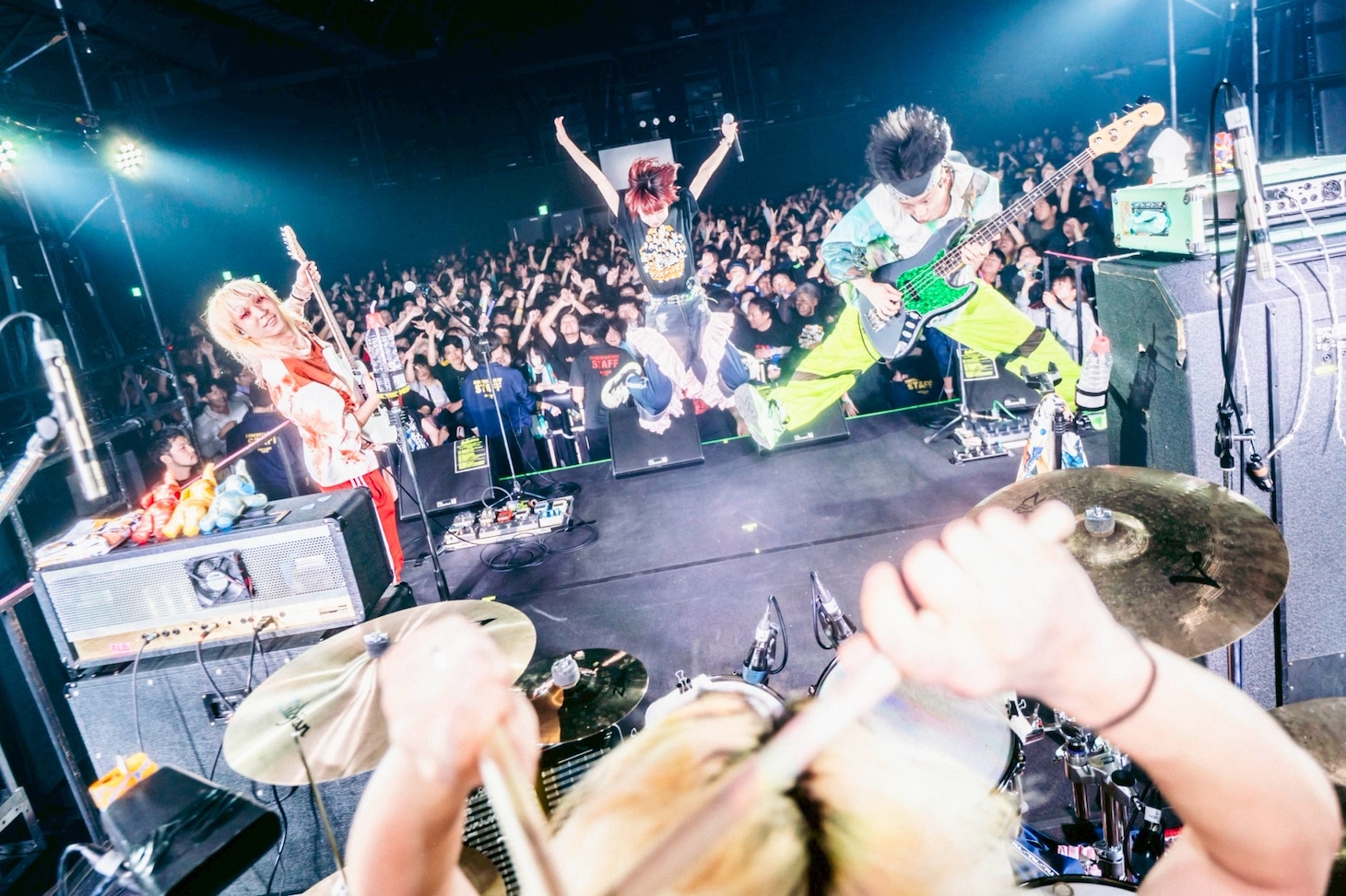 Wienners（ゲストボーカル：藤咲彩音）（撮影：かい）