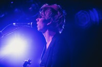 tomohiro onoue（Vo, G, Tp, Key / aldo van eyck）（撮影：ひの）