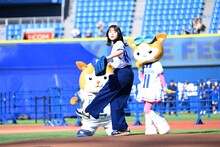 投球する山口陽世。