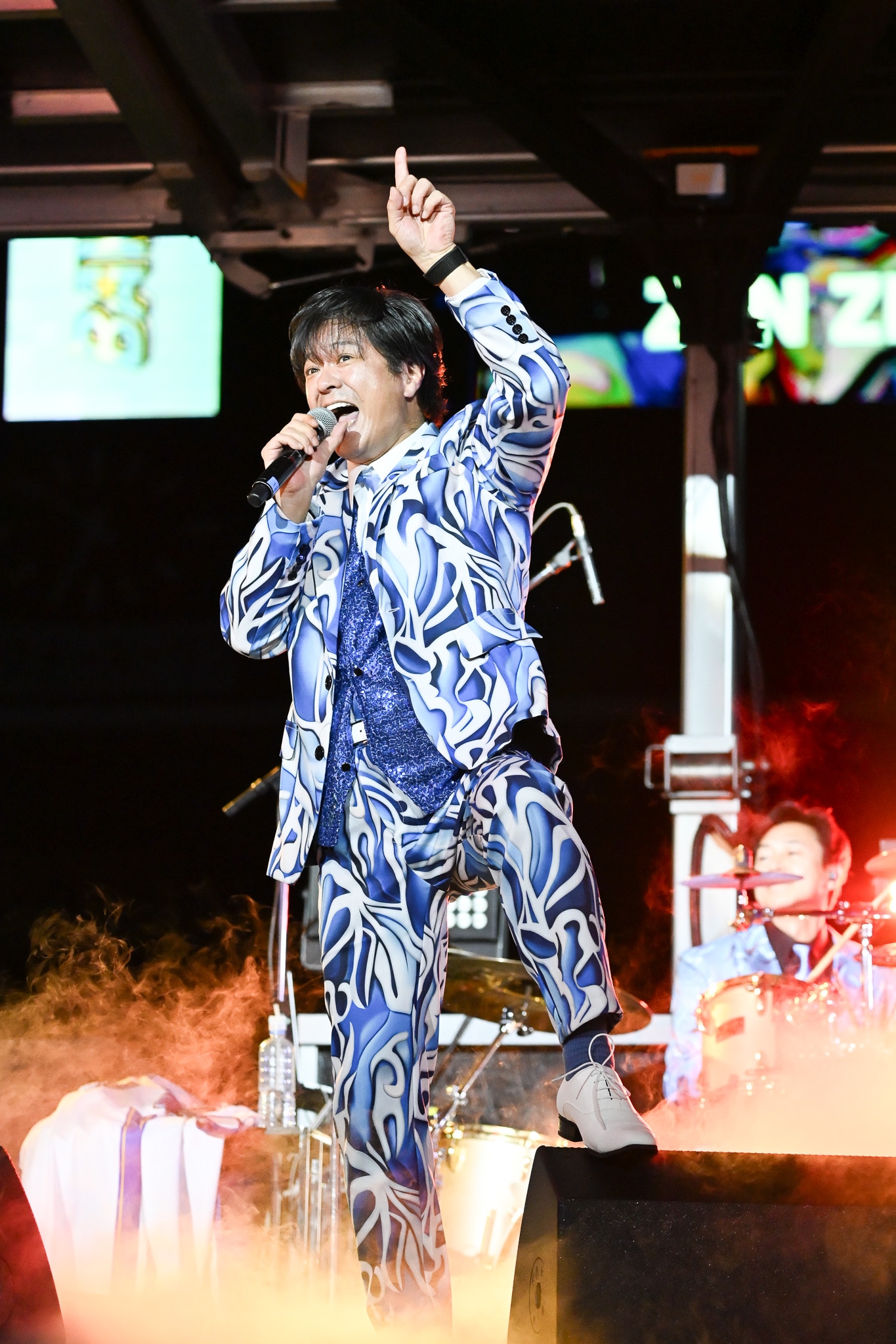 浅岡雄也（Vo / FIELD OF VIEW）