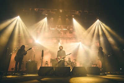 「The Novembers 結成20周年記念公演『Your November』」の様子。（Photo by Yosuke Torii）