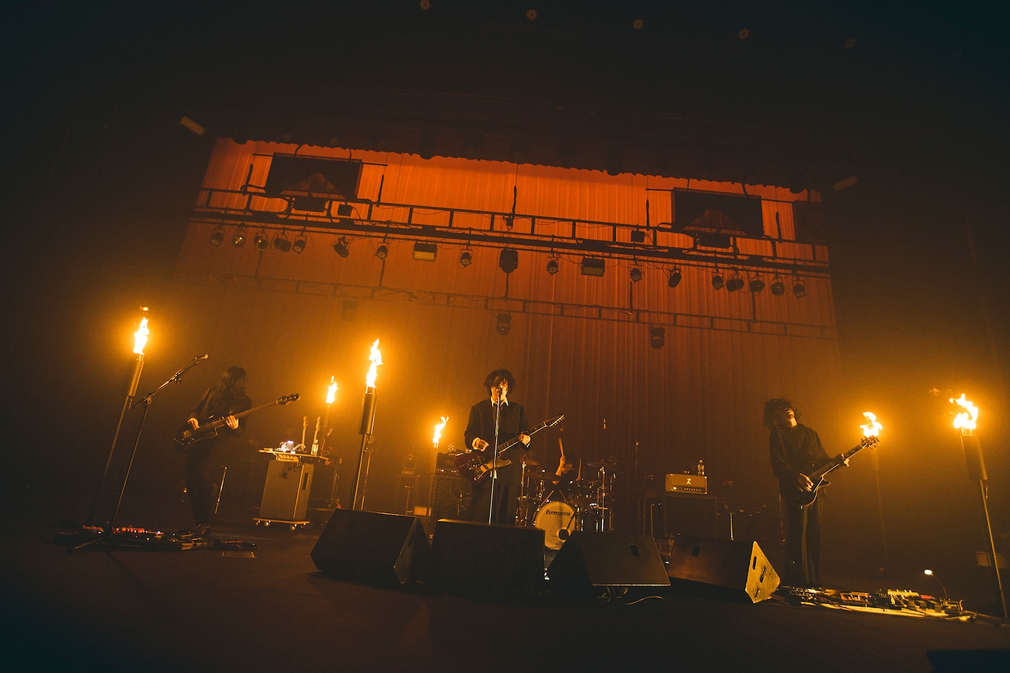 「The Novembers 結成20周年記念公演『Your November』」の様子。（Photo by Yosuke Torii）