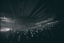 「The Novembers 結成20周年記念公演『Your November』」の様子。（Photo by Yosuke Torii）