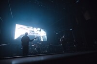 「WurtS CONCERT HALL TOUR II -DIGITAL LOVE-」の様子。（Photo by Takeshi Yao）