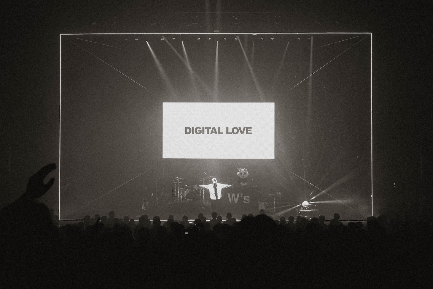 「WurtS CONCERT HALL TOUR II -DIGITAL LOVE-」の様子。（撮影：小杉歩）