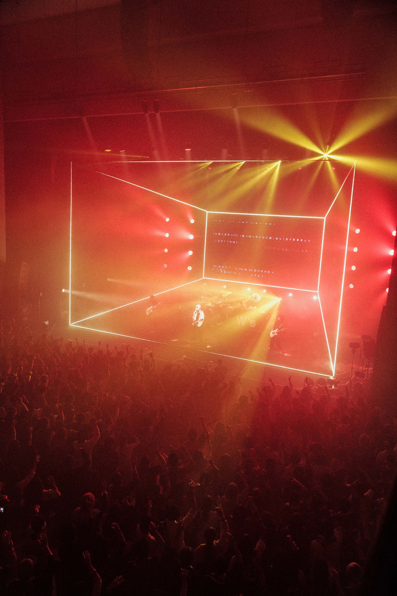 「WurtS CONCERT HALL TOUR II -DIGITAL LOVE-」の様子。（撮影：小杉歩）