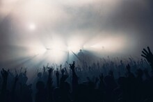 「WurtS CONCERT HALL TOUR II -DIGITAL LOVE-」の様子。（撮影：小杉歩）