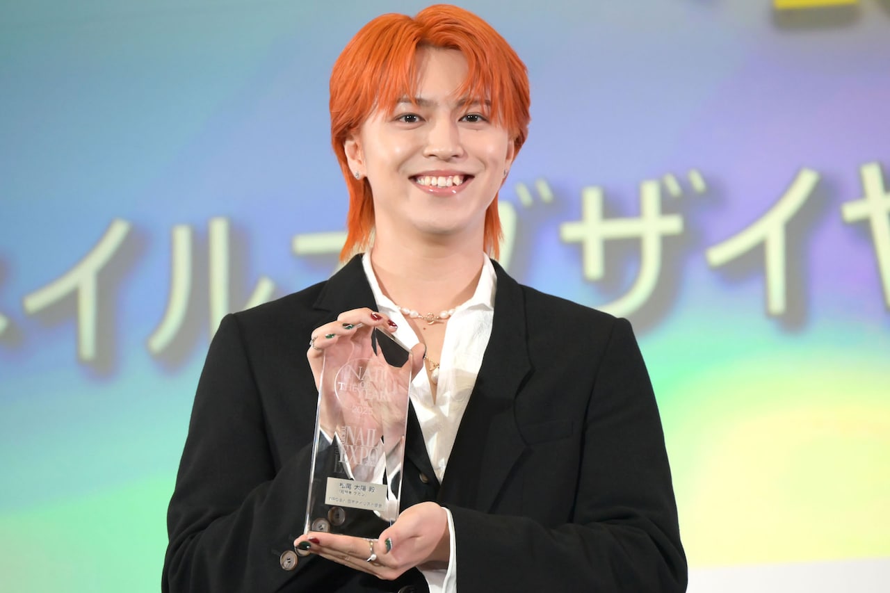 超特急タカシ、小指に“8”の字刻み「ネイルオブザイヤー」受賞！「ネイルは自由に表現ができるアート」