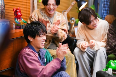 左から原嘉孝、猪俣周杜、松島聡。©日本テレビ