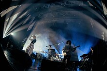 「Laura day romance tour 2025 a perfect review」東京公演の様子。（撮影：小杉歩）