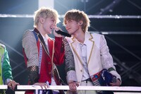 左から小田惟真、阿部隼大。