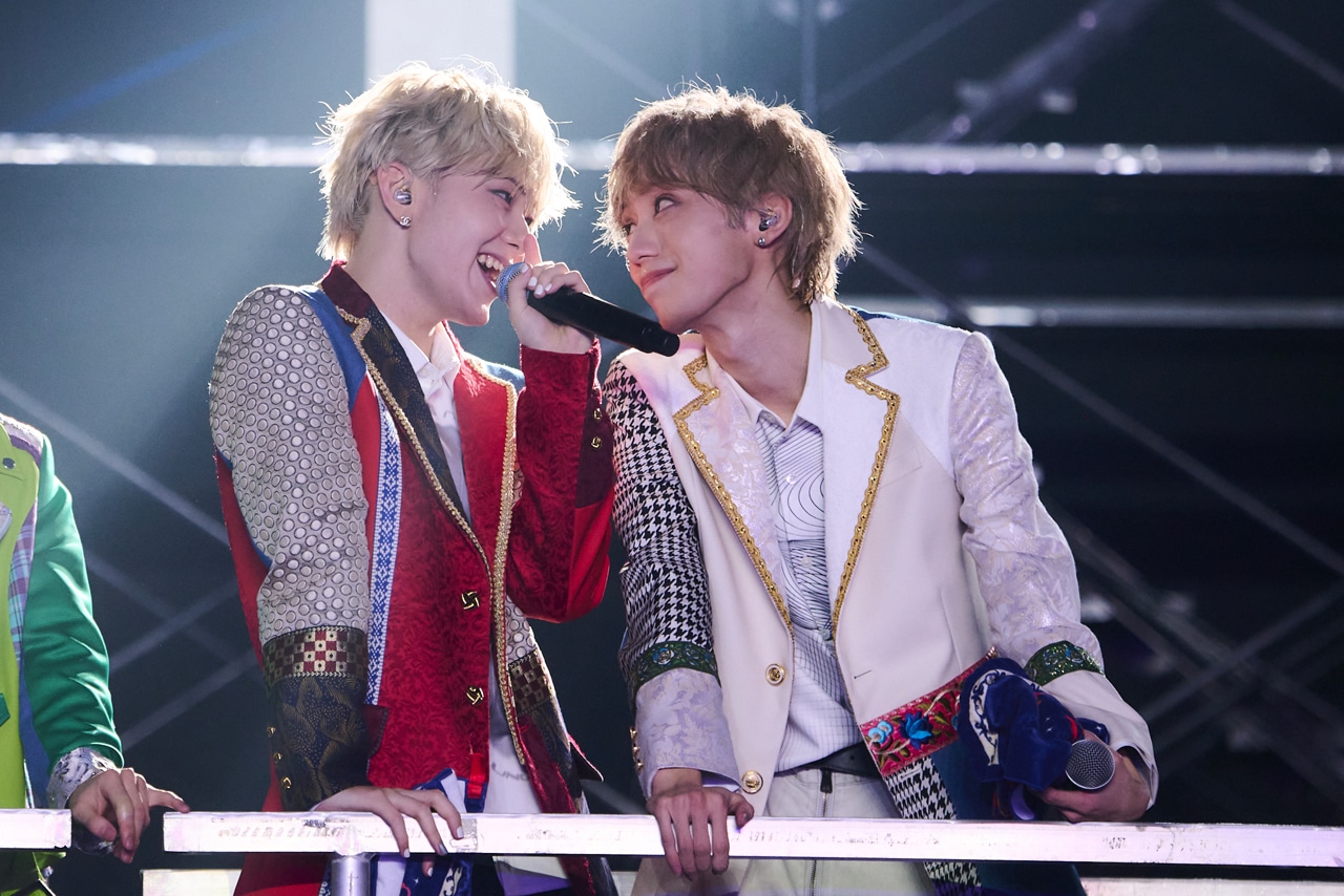 左から小田惟真、阿部隼大。