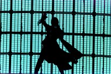 Ado（Photo by Viola Kam［V'z Twinkle］）