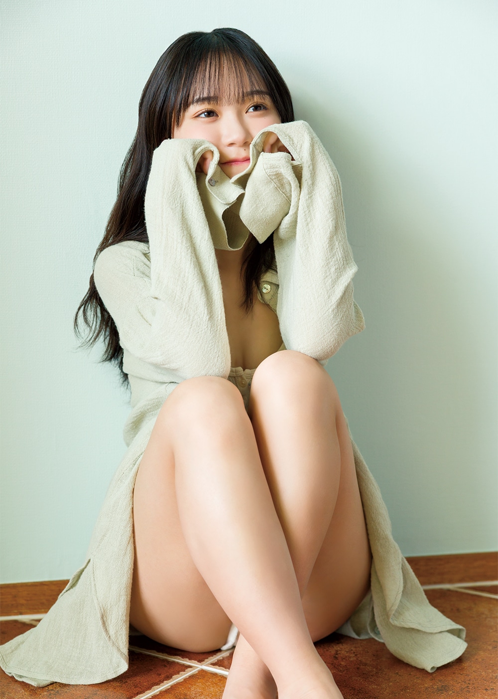 ロージークロニクル橋田歩果、初写真集のお気に入りはプールでのカット