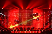 「Ado DOME TOUR 2025『よだか』」東京・東京ドーム公演の様子。（撮影：木下マリ）