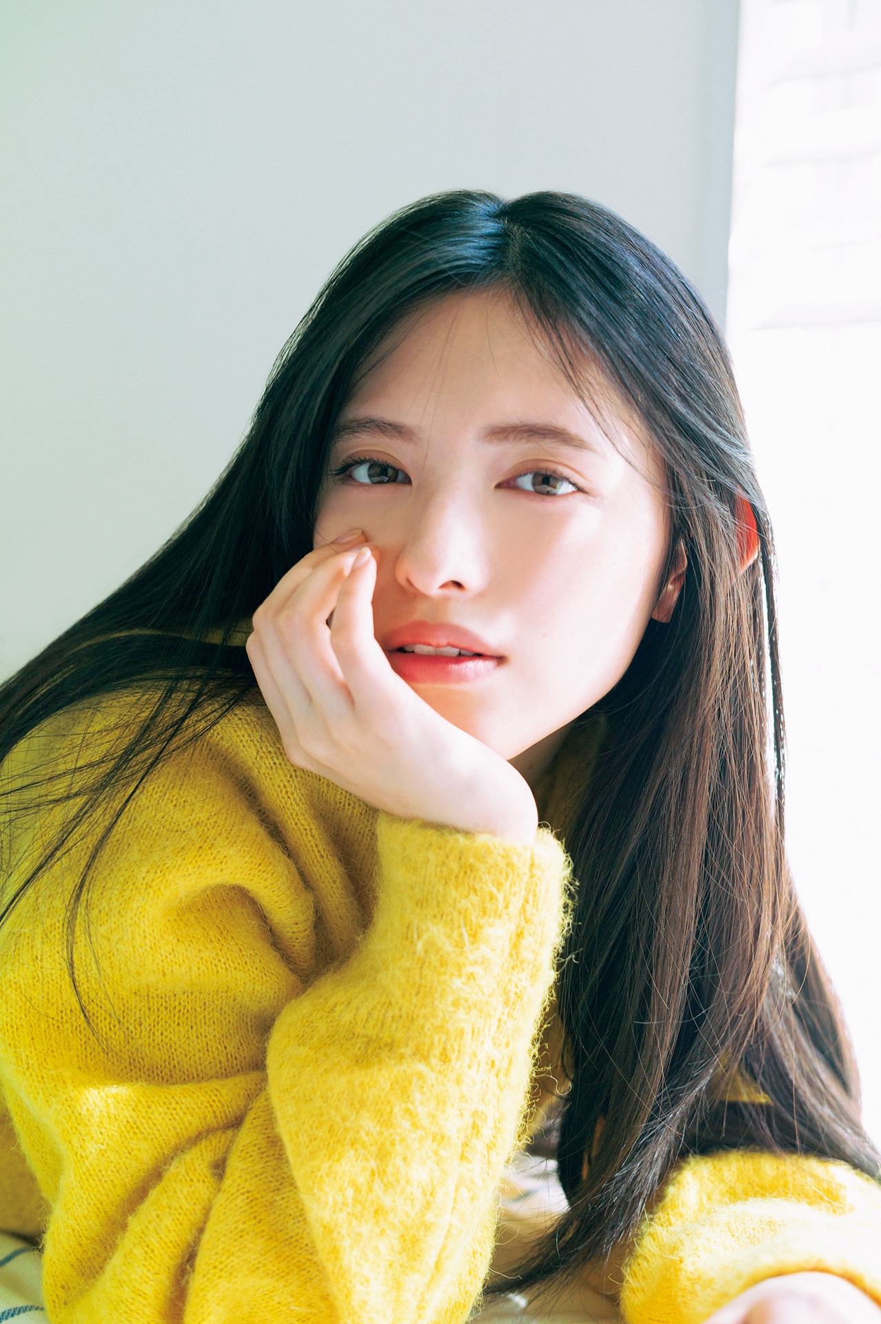 「週刊少年サンデー」52号より、菅田愛貴（超ときめき♡宣伝部）のグラビア。