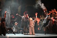 舞台「TRAIN TRAIN TRAIN」ゲネプロの様子。