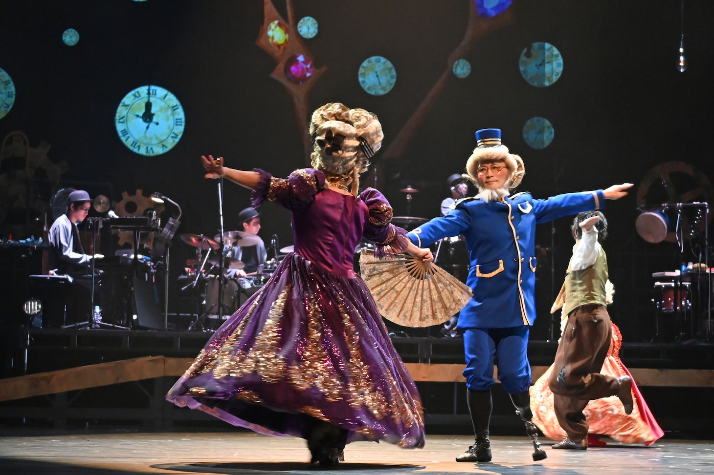 舞台「TRAIN TRAIN TRAIN」ゲネプロの様子。