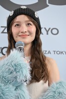 「UGG 銀座松屋通り オープンイベント」に出席した百田夏菜子（ももいろクローバーZ）。