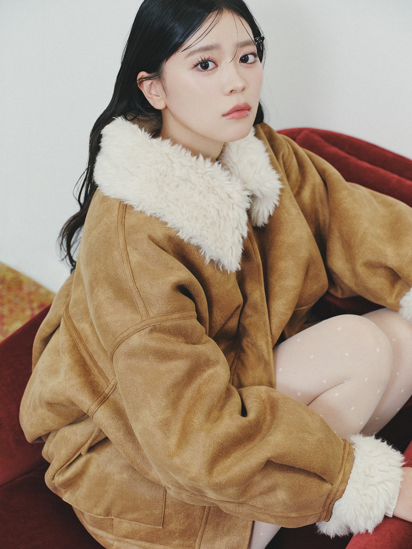 Heatherのアイテムを着用した坂井仁香（超ときめき♡宣伝部）。