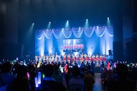 えびちゅうファミリーとJuice=Juice Family双方が混ざり合って盛り上がる場内。