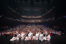 「ライブナタリー “私立恵比寿中学 × Juice=Juice”」の様子。