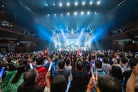 「ライブナタリー “私立恵比寿中学 × Juice=Juice”」の様子。