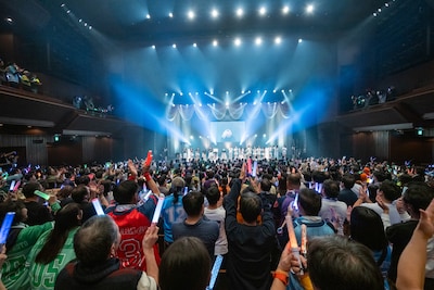 「ライブナタリー “私立恵比寿中学 × Juice=Juice”」の様子。