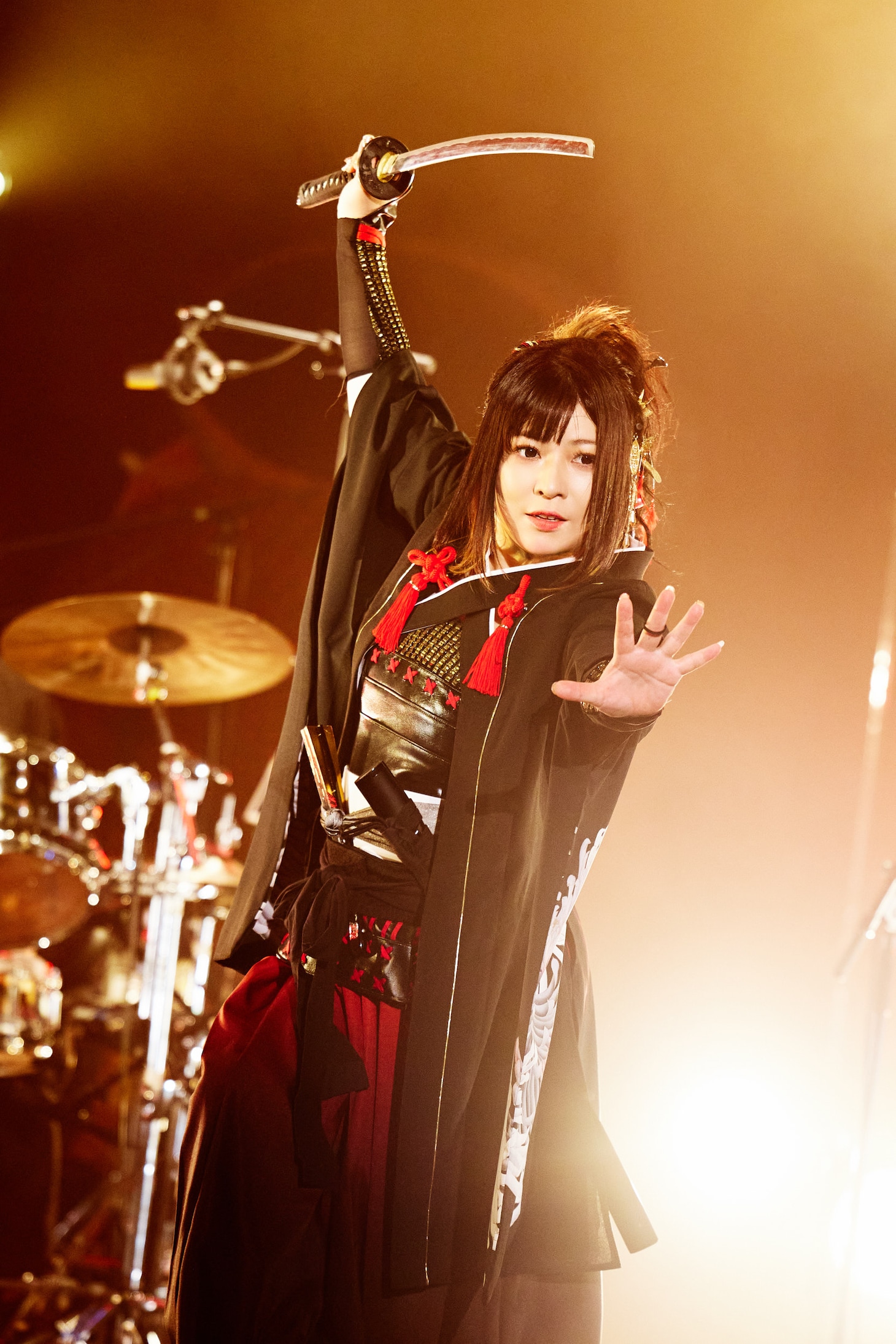 鈴華ゆう子（Photo by KEIKO TANABE）