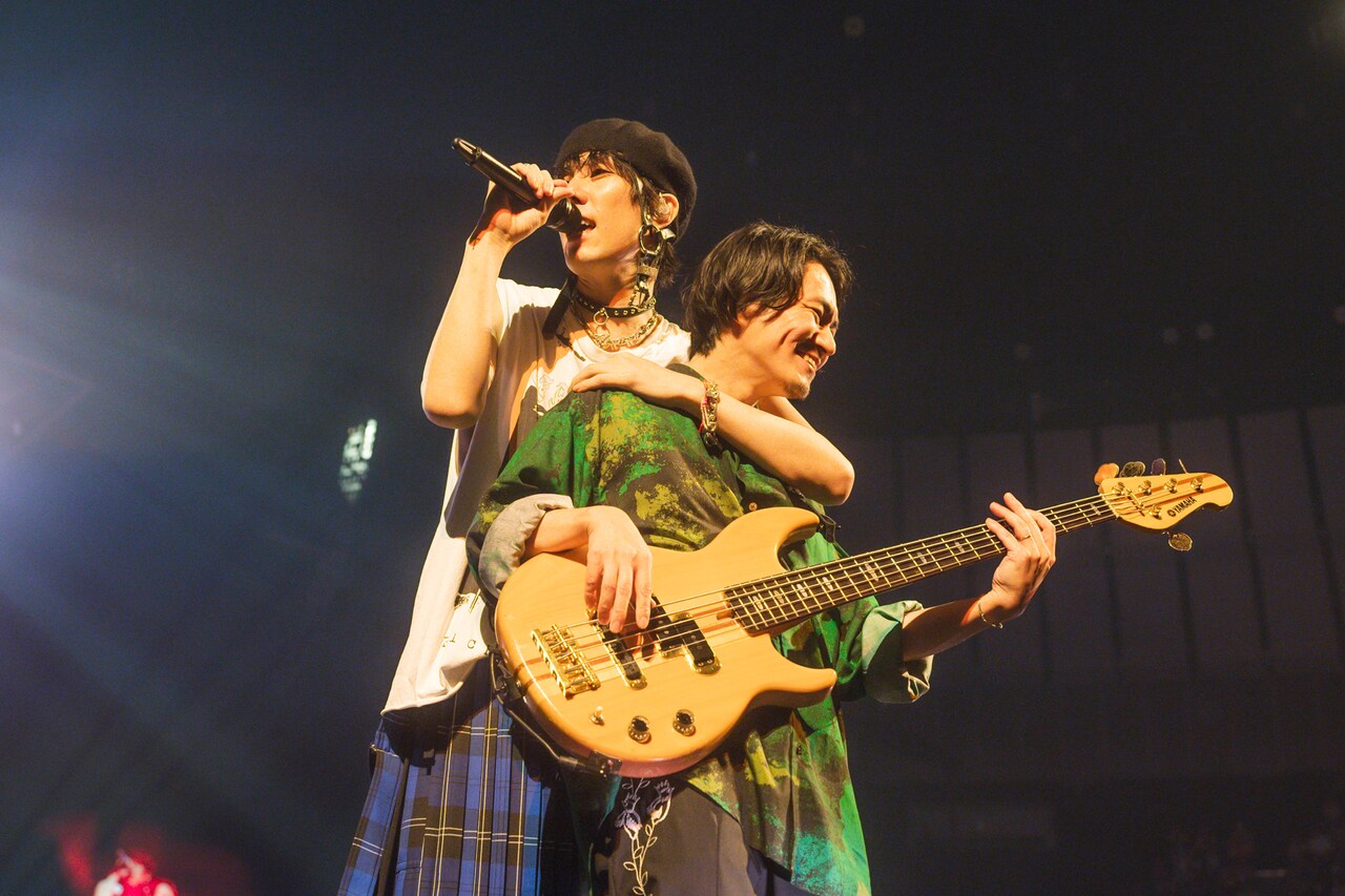 左から野田洋次郎、武田祐介。（Photo by Takeshi Yao）